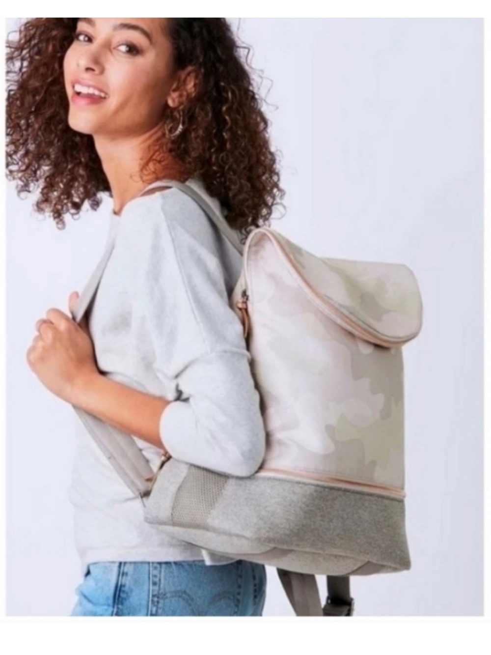 Stella & Dot Crush It Backpack Blush Camo NEW Carry On Diaper Bag Yoga Straps - Picture 2 of 13